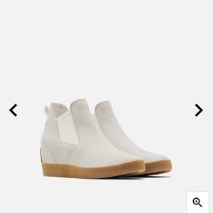 WOMEN'S OUT N ABOUT™ SLIP-ON WEDGE BOOTIE size 8 white